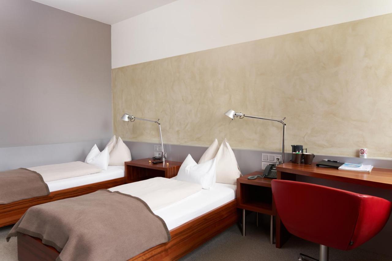 Hotel Maxlhaid Wels Esterno foto